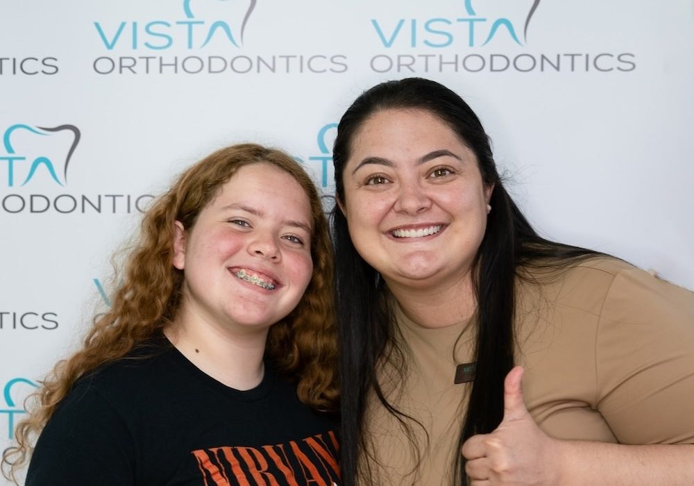 smile face two girl